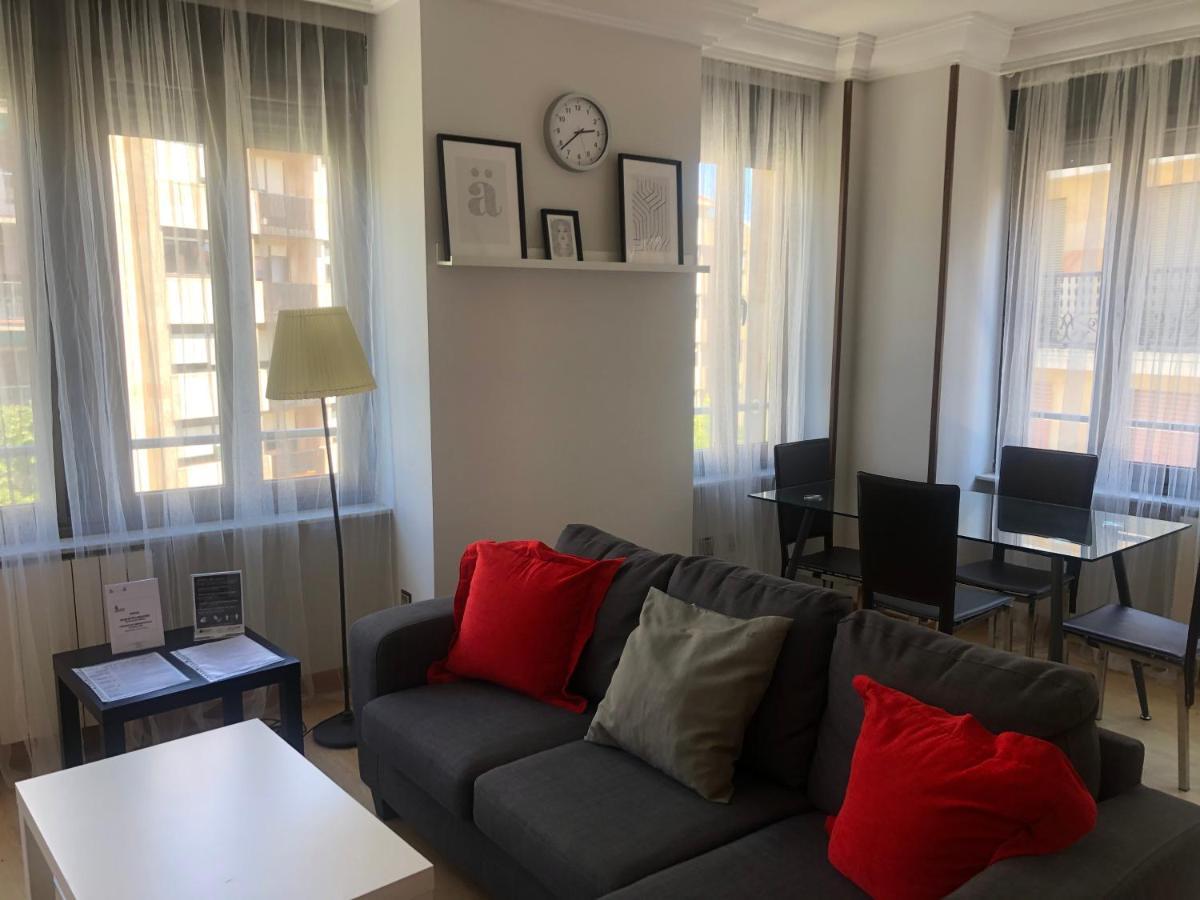Artheus Apartamentos Salamanca Buitenkant foto